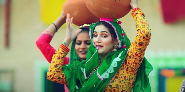 सपना चौधरी का नया धमाका जिसने इंटरनेट पर मचा दी धूम