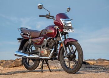 87,129 में Disc ब्रेक और डिजिटल फीचर्स के साथ TVS Radeon अब और भी स्टाइलिश