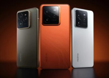 Realme GT 7 Pro 42,998 में 8K कैमरा और 7000mAh बैटरी वाला सुपरफास्ट स्मार्टफोन