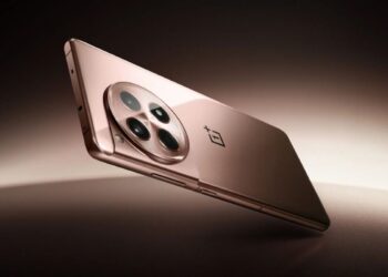 31,999 में दमदार परफॉर्मेंस, 6800mAh बैटरी और 50MP कैमरा के साथ प्रीमियम स्मार्टफोन