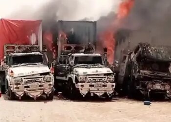 बीएलए और बीएलएफ का दावा, लड़ाकों ने पाकिस्तान की सेना के वाहन फूंके